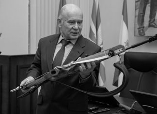 Аликин сообщил возможные причины смерти Алябьева. Он не был привит от коронавируса