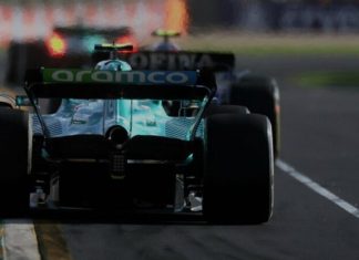 «Это вам не одежду и часы продавать». Жак Вильнёв раскритиковал Лоуренса Стролла