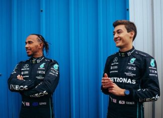 «Я не умею адаптироваться? Смешно». Хэмилтон ответил на критику Вильнёва