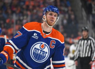 Коннор Макдэвид стал первым игроком в текущем сезоне НХЛ, кто набрал 100 очков