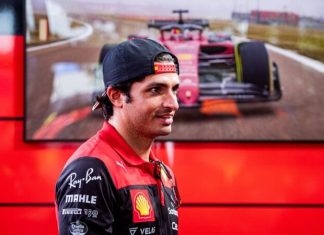 Может ли Карлос Сайнс сравниться с Шарлем Леклером? Эксперты – о форме испанца