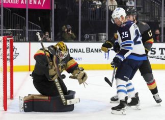 НХЛ: Рейнджерс уничтожили Тампу, Виннипег в овертайме дожал Вегас