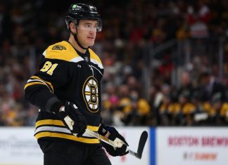 Ассисты Задорова и Хуснутдинова помогли «Бостону» вырвать победу в матче с «Баффало» в ОТ