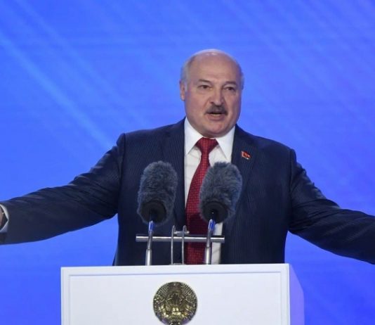 «Это давит на хоккеистов». Каменский — о присутствии Лукашенко на матче минского «Динамо»