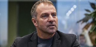 Флик продлит контракт с «Барселоной», пишут СМИ