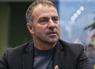 Флик продлит контракт с «Барселоной», пишут СМИ