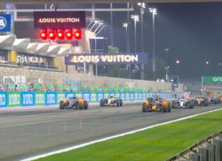 Гран При Австралии стартует с задержкой