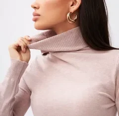 Выбор женской водолазки: стиль, комфорт и универсальность