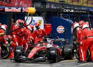 «Я пёс, бегущий за машиной». Как соцсети отреагировали на провал стратегов Ferrari