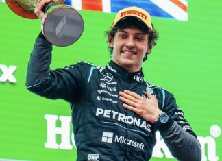 «Кими Райкконен из Италии!» На подиуме в Китае неправильно назвали имя победителя