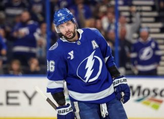 Кучеров набрал 100+ очков в 4-м подряд сезоне НХЛ и побил рекорд Овечкина среди россиян