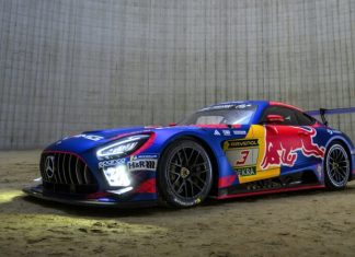 Макс Ферстаппен официально стал гонщиком Mercedes-AMG