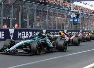 Mercedes оформила дубль, Хэмилтон в шаге от подиума. Результаты Гран При Австралии