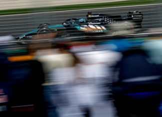 Mercedes разгромил соперников, Ферстаппен разбил машину. Результаты квалификации Гран При Австралии-2026