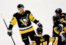 «Питтсбург» отыгрался с 1:3 и разгромил «Айлендерс» в матче с 11 голами. Сорокина заменили