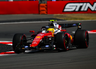 Почему Ferrari отказалась от крыла-перевертыша в последний момент? Ответил Хэмилтон