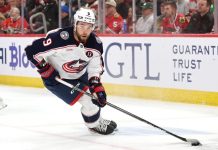 Проворов забил вратарю «Флориды» Тарасову рикошетом от Куликова после передачи Марченко