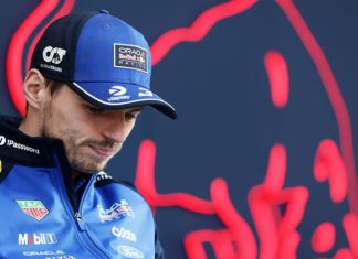 The Race: Новый контракт упростил Максу Ферстаппену уход из Red Bull