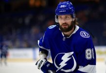 Только три европейца имеют больше выездных матчей с 3+ очками, чем Кучеров в НХЛ