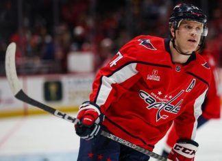 Защитник «Вашингтона» Джон Карлсон в результате обмена перешёл в «Анахайм»