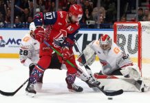 Двукратный обладатель Кубка Гагарина назвал преимущество «Авангарда» над «Локомотивом»