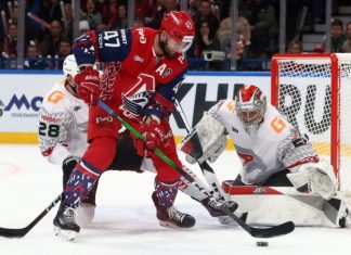 Двукратный обладатель Кубка Гагарина назвал преимущество «Авангарда» над «Локомотивом»