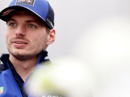 «Ему бы не помешало». Хилл посоветовал Ферстаппену поработать журналистом