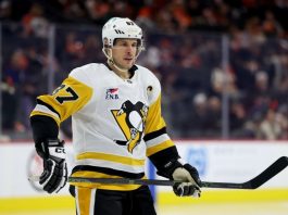 Гол и пас Кросби помогли «Питтсбургу» избежать 4-го поражения в серии с «Филадельфией»