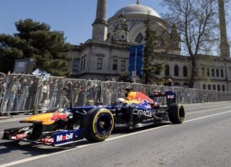 Юки Цунода вернулся за руль машины Red Bull Racing