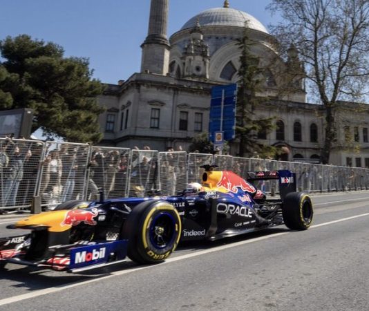 Юки Цунода вернулся за руль машины Red Bull Racing