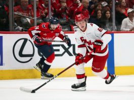 «Каролина» вновь обыграла «Оттаву» и повела 3-0 в серии плей-офф НХЛ