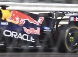 Команда Red Bull скопировала крыло-перевертыш Ferrari? Фото