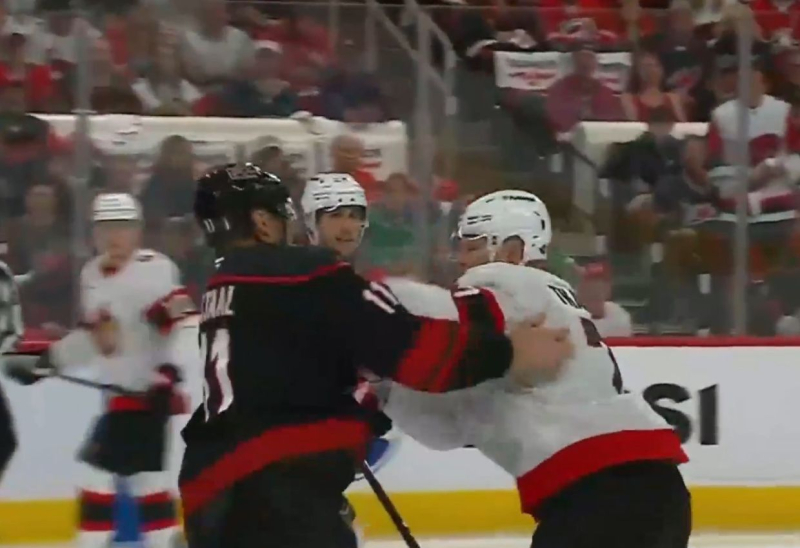 Кубок Стэнли начался с драки капитанов в матче «Каролина Харрикейнз» — «Оттава Сенаторз»
