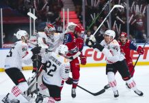 «Локомотив» забросил три шайбы подряд и выиграл у «Авангарда» второй период со счётом 3:0