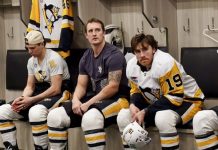 «Мы опустошены». Защитник «Питтсбурга» Карлссон — о поражении в серии с «Филадельфией»