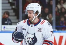 «Нефтехимик» расторг контракт с американским защитником Джозефом Душаком