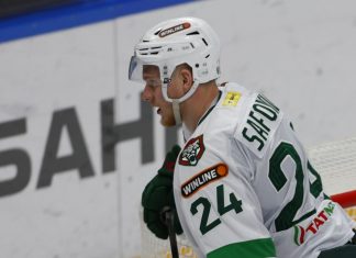 «Немного испортили концовочку». Илья Сафонов — о победе «Ак Барса» в матче с «Металлургом»