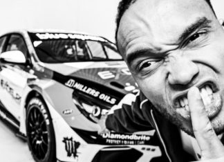 Николас Хэмилтон продолжит выступать в гонках