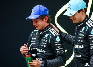 «Никто ещё не становился чемпионом после трёх гонок». Рассел подколол Антонелли?