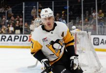 «Питтсбург» с Малкиным проиграл «Филадельфии» во втором матче серии плей-офф НХЛ