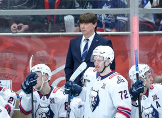 «Весь сезон прошёл без криков». Голкипер «Нефтехимика» Озолин — о работе с Гришиным