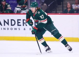 «За ним невероятно интересно наблюдать». Экс-игрок НХЛ восхитился Кириллом Капризовым